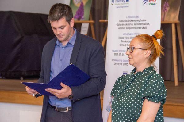 Nemzetiségi konferencia és kiállítás a Zarándokházban