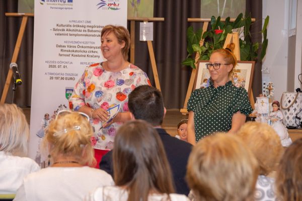 Nemzetiségi konferencia és kiállítás a Zarándokházban