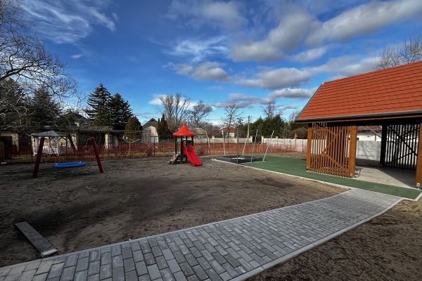 Pöttöm Kastély Mini Bölcsőde