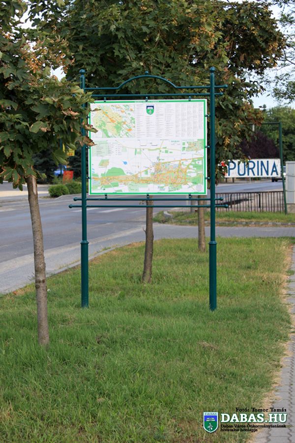Új információs táblák és várostérképek kerültek kihelyezésre a városban