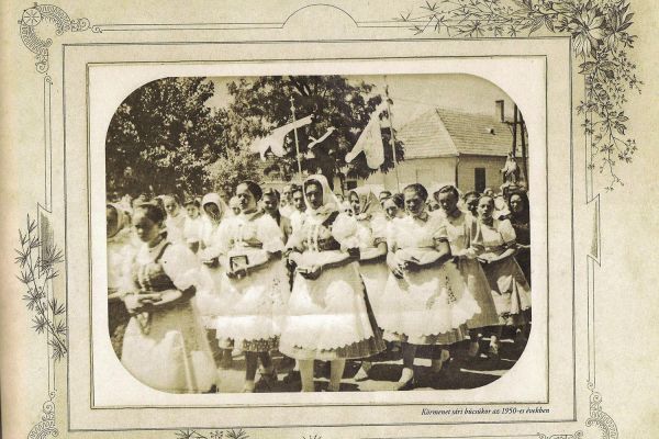 Az „Ezer dabasi pillanat” című fényképalbum