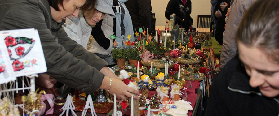 Adventi délután a Piaccsarnokban