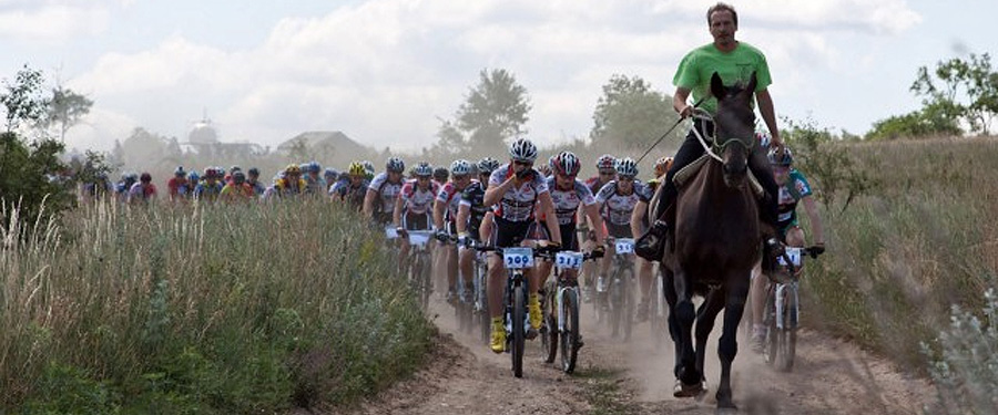 Lovasok, motorosok figyelem!